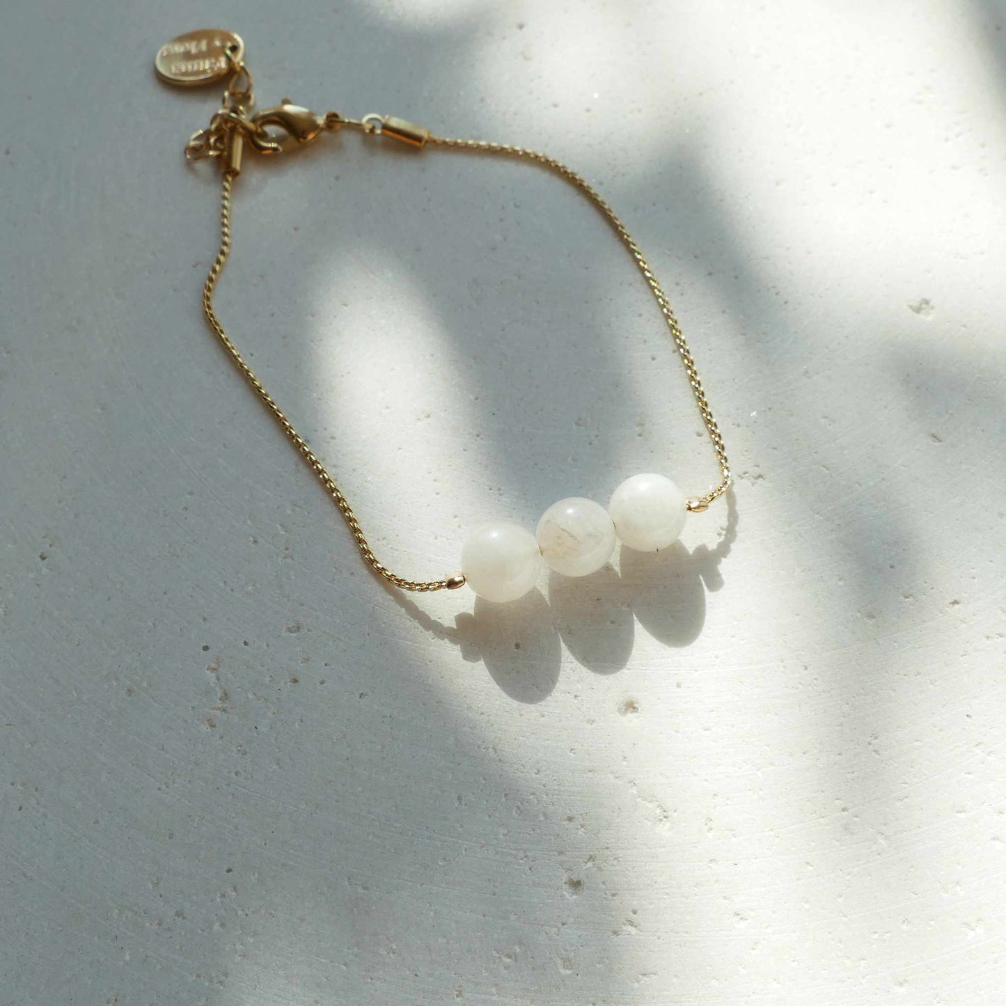 MOON-SPHERE ARMBAND / MONDSTEIN