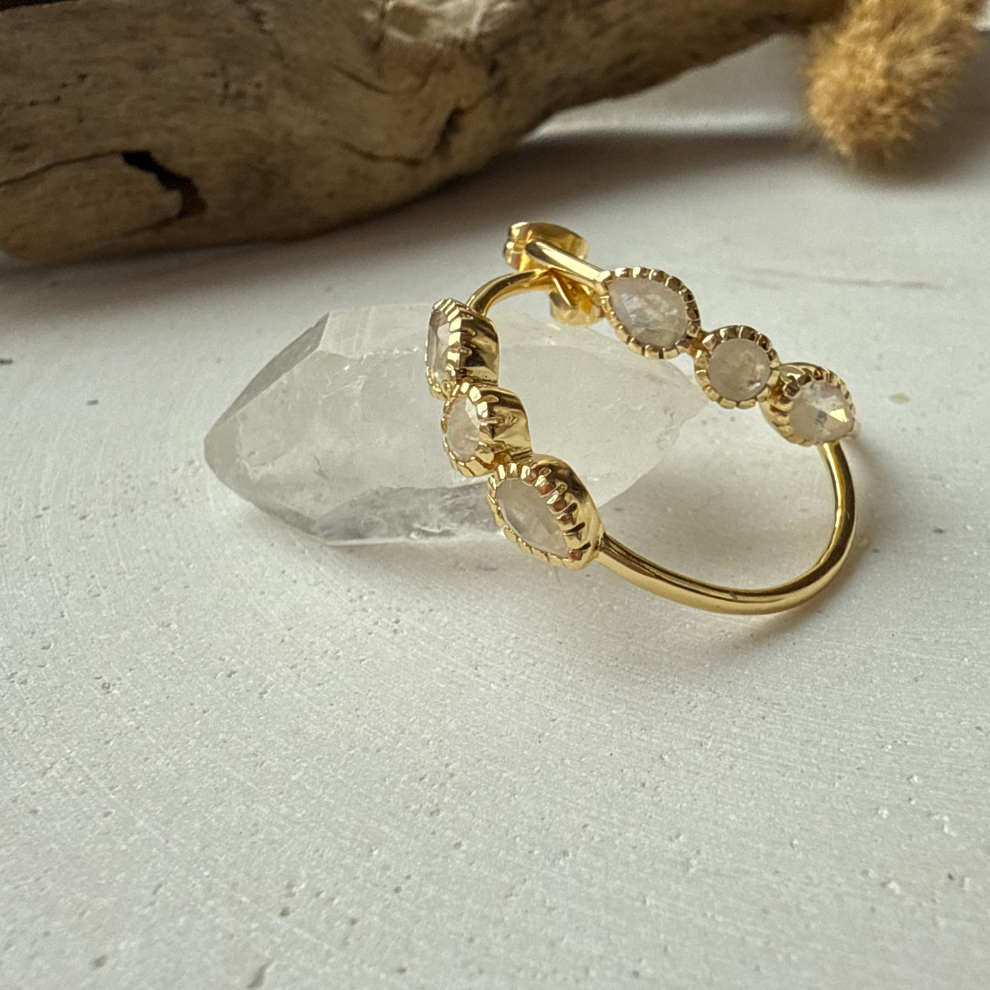 MOONBOW HOOPS / REGENBOGEN-MONDSTEIN