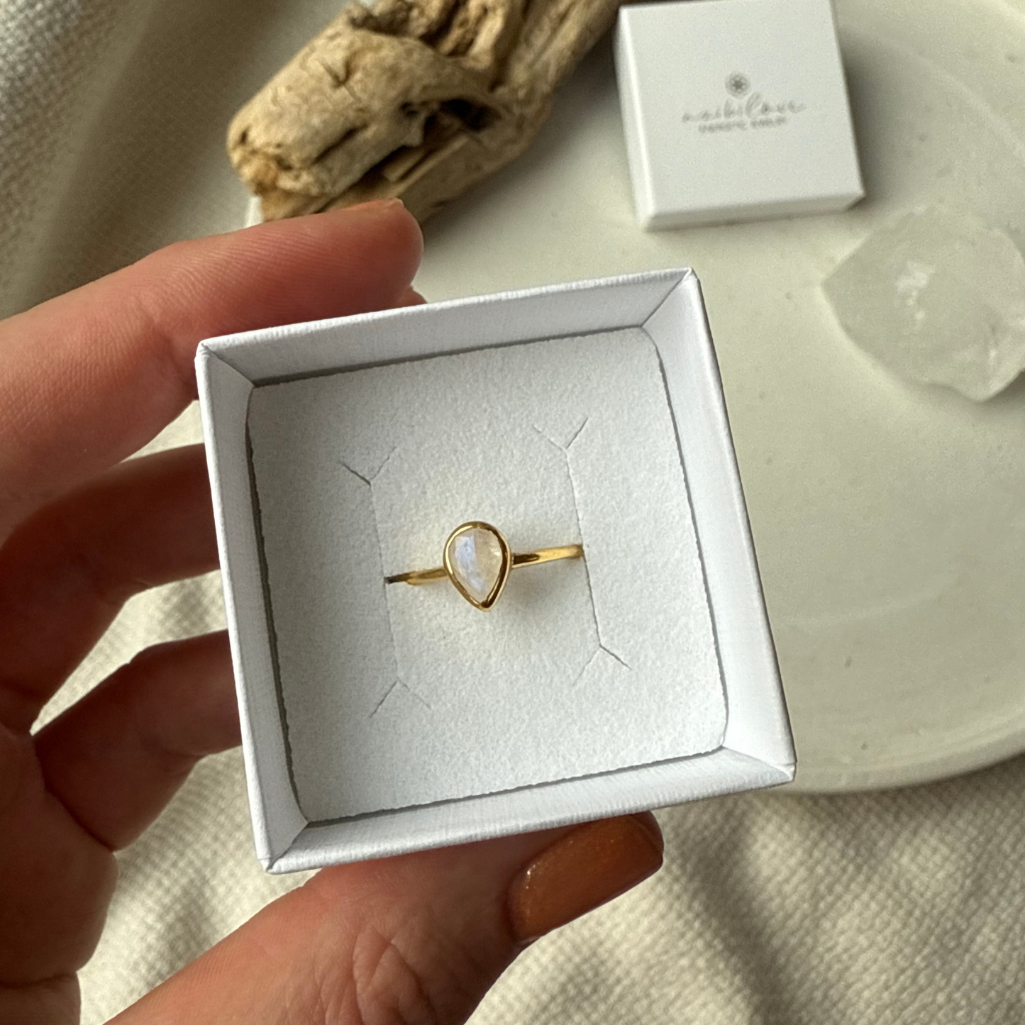 Spiritdrop Ring / Regenbogenmondstein